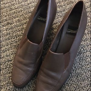 Woman’s brown heels, size 9